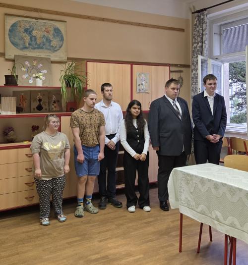 Závěrečné zkoušky a slavnostní vyřazení  4.D