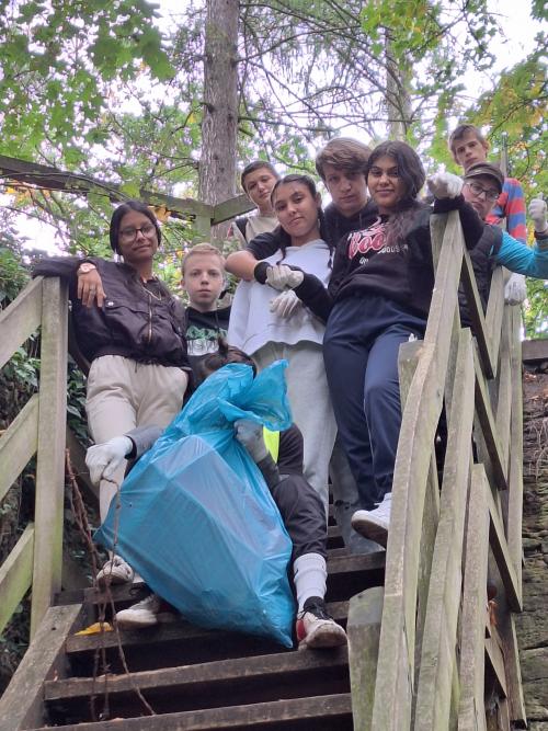 Podzimní úklid přírody "World Cleanup Day"